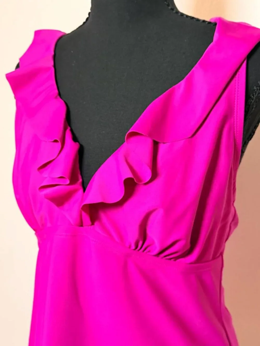 DKNY Hot Pink Ruffle Tankini Swim Top Vacation Resort Style